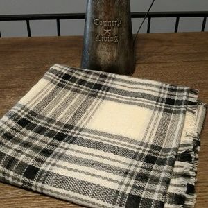 Black and White Acrylic Plaid Shawl Scarf Wrap
